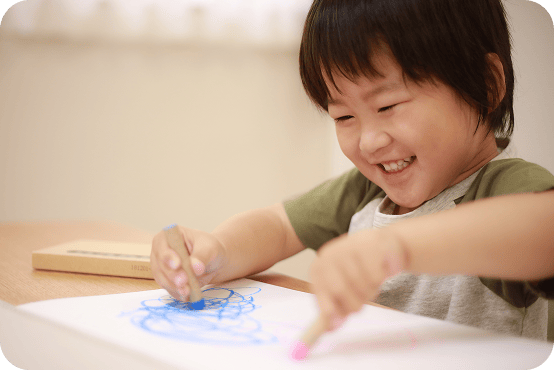 工作中の男の子
